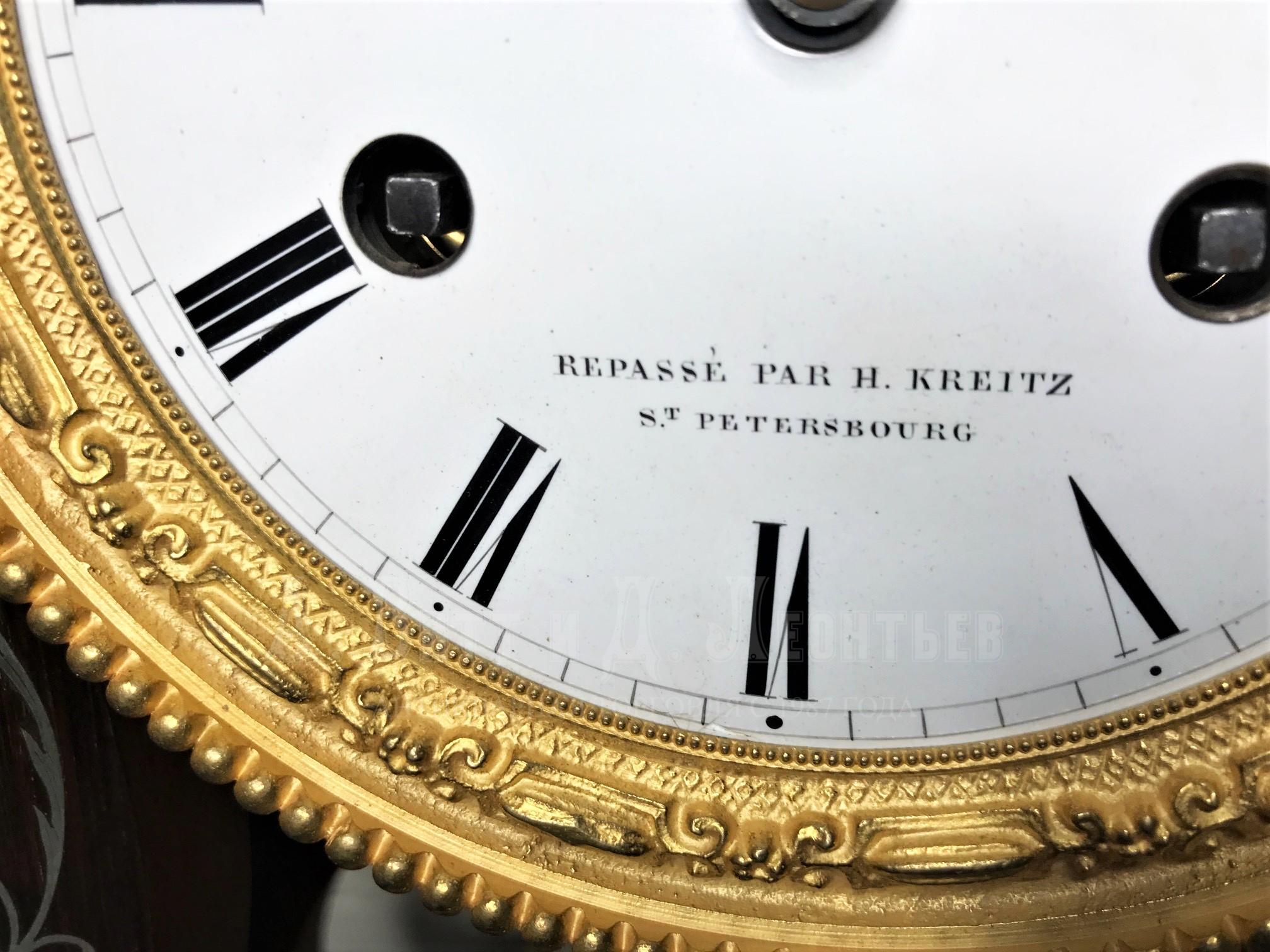 Инкрустированные часы Крейц антикварные каминные деревянные русские старинные